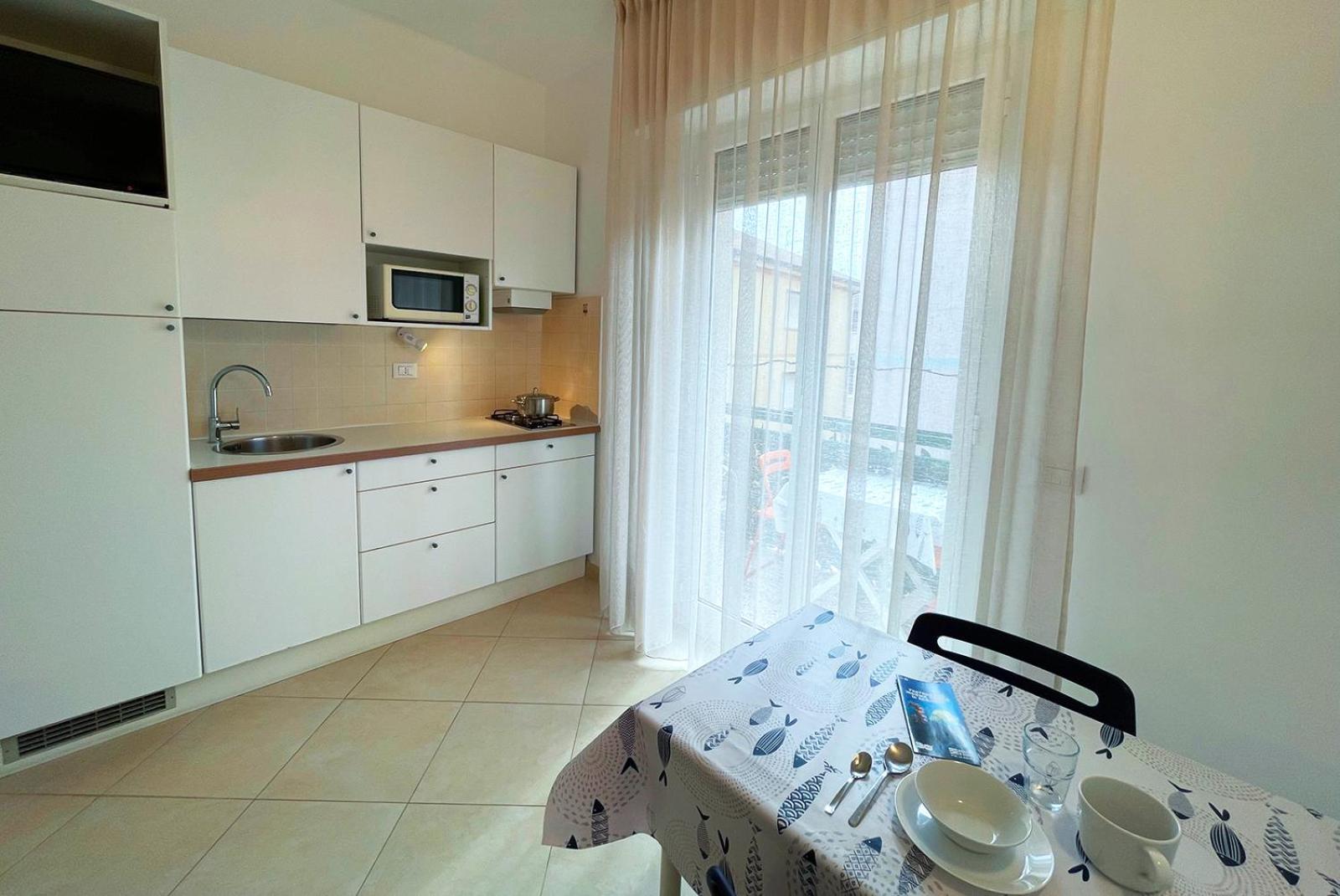 Apart-hotel Glicini 2*