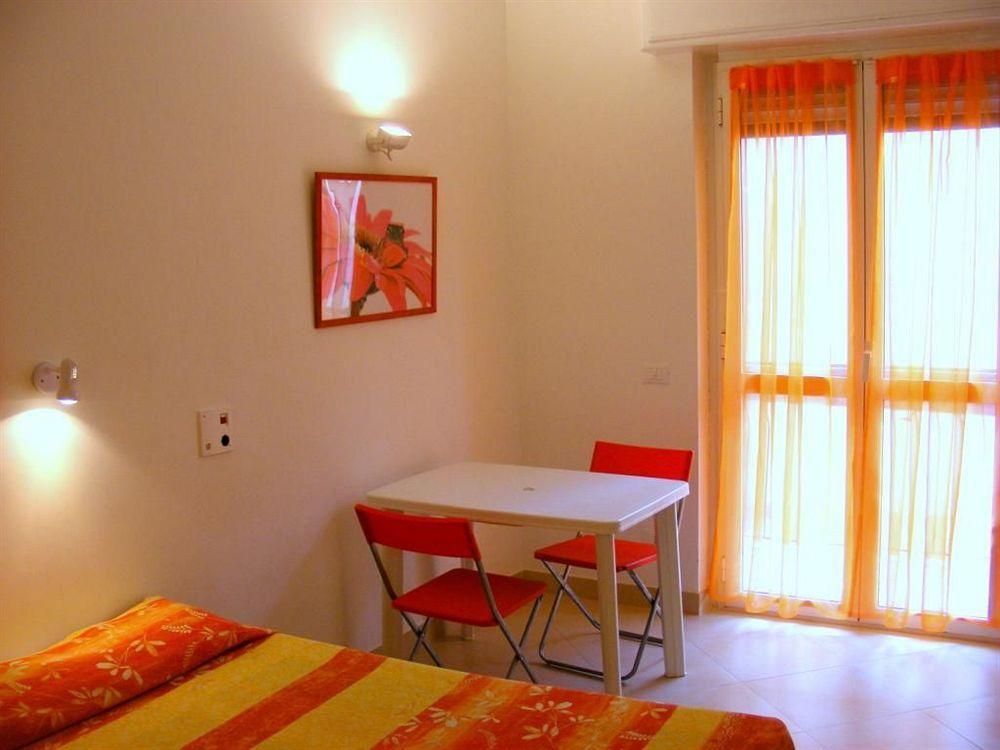 Glicini Apart-hotel 2*