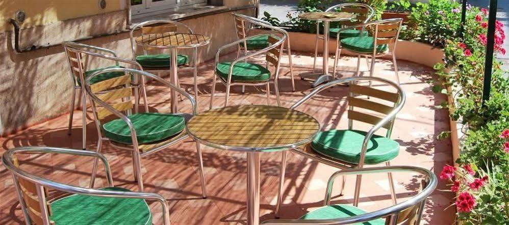 Glicini Apartahotel 2*